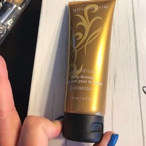 Younique Beach Front Body Bronzer